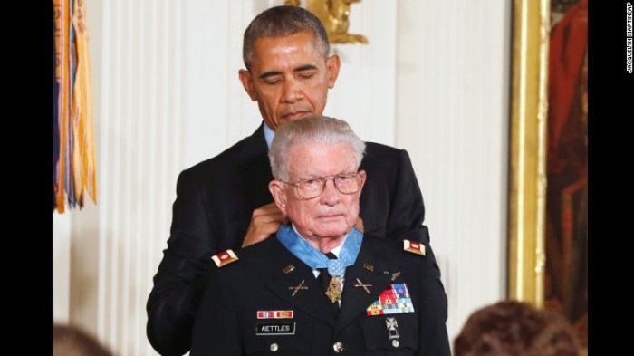 160718124140-army-lt-col-charles-kettles-0718-exlarge-169